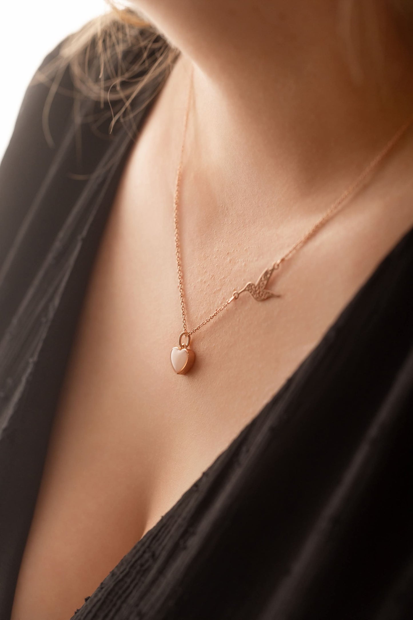 Pendentif en forme de coeur avec inclusion de lait maternel